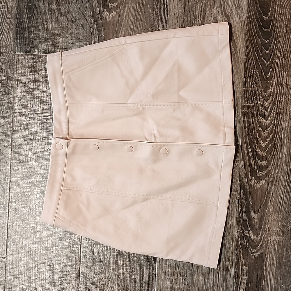 ❄️ Forever 21 vegan Leather Skirt ❄️